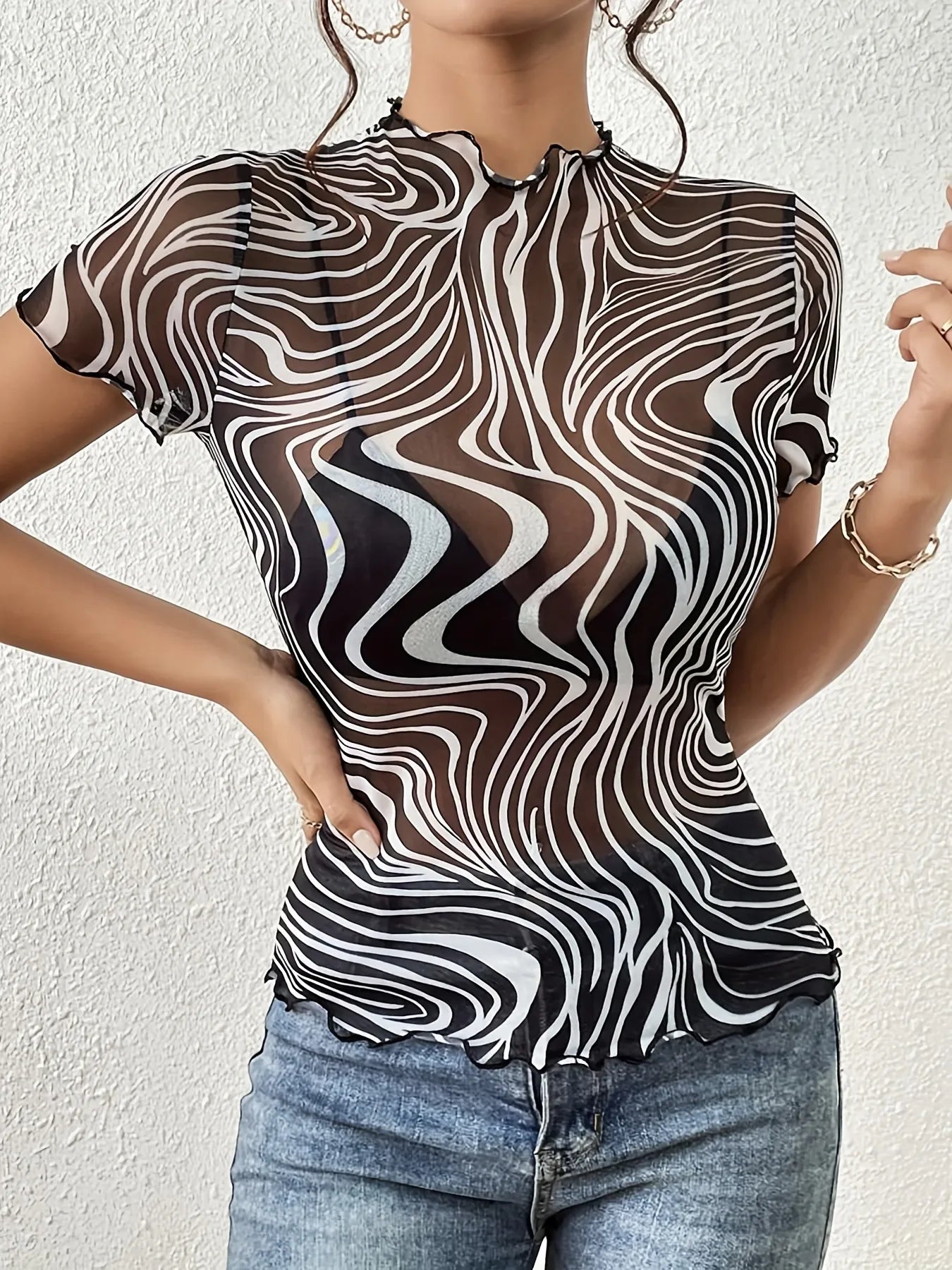 Psychedelic Wave Print Mock Neck T-Shirt OutfitFlow