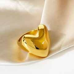 18K Gold-Plated Stainless Steel Heart Ring OutfitFlow