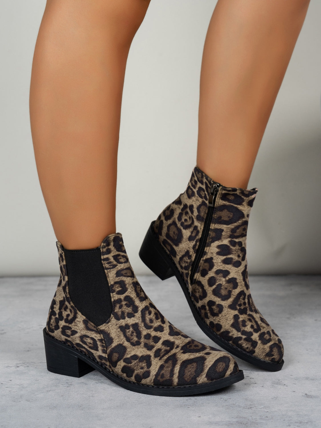 Outfit Flow - Leopard Point Toe Block Heel Boots