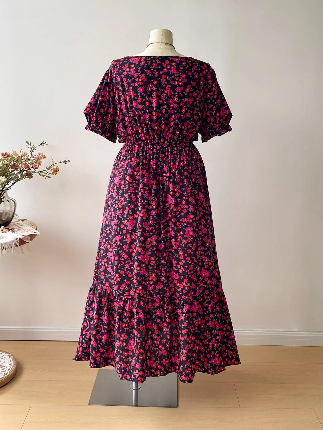 Plus Size Floral Square Neck Short Sleeve Dress OutfitFlow