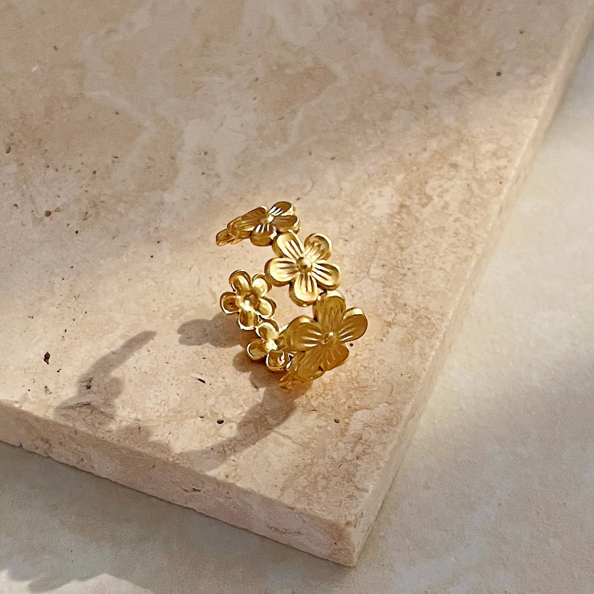 18K Gold-Plated Flower Cluster Ring Gold One Size OutfitFlow
