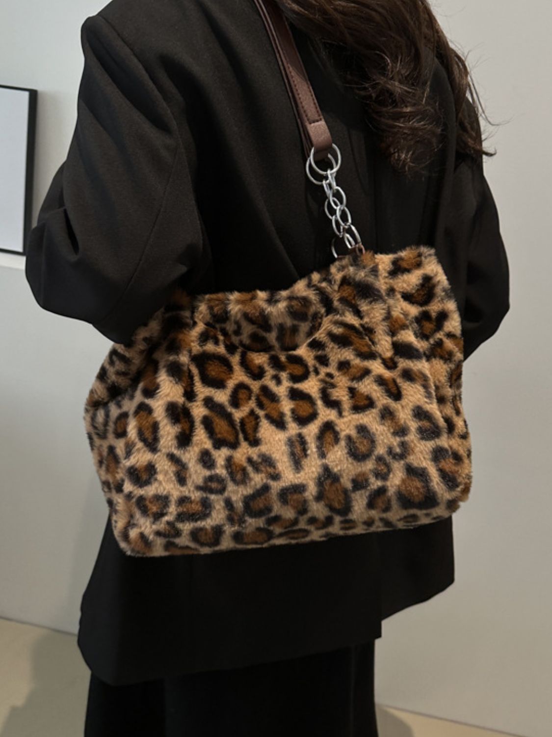 Outfit Flow - Faux Fur Leopard Shoulder Bag