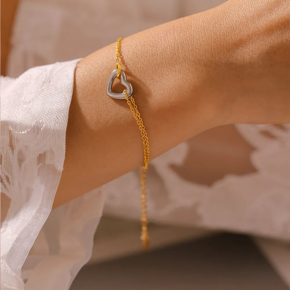 18K Gold-Plated Heart Bracelet OutfitFlow