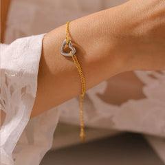 18K Gold-Plated Heart Bracelet OutfitFlow