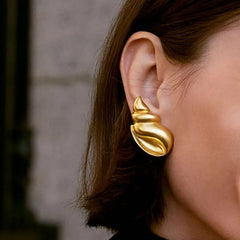 18K Gold-Plated Conch Earrings Gold One Size OutfitFlow
