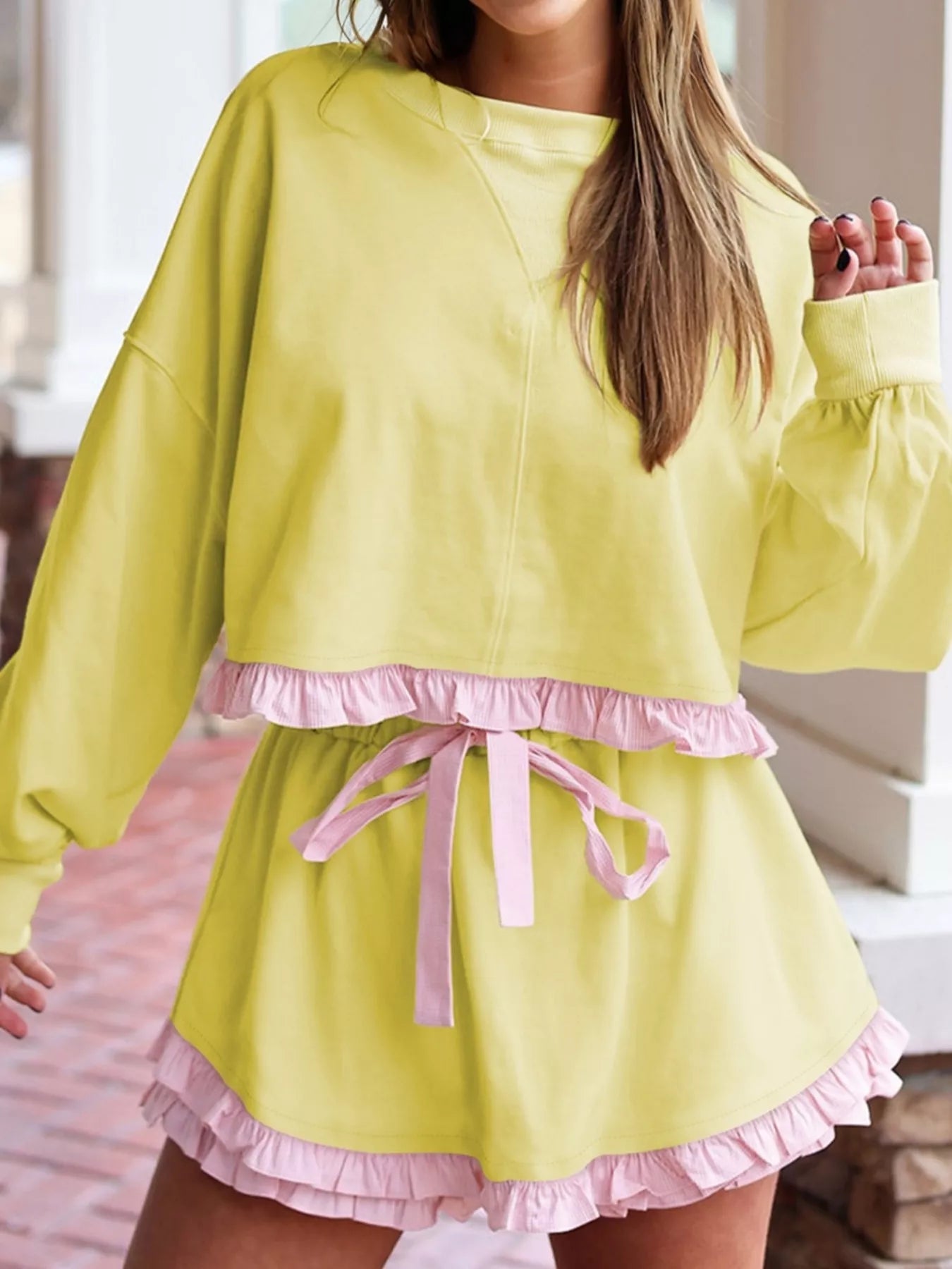 Contrast Frill Hem Round Neck Top and Shorts Set OutfitFlow