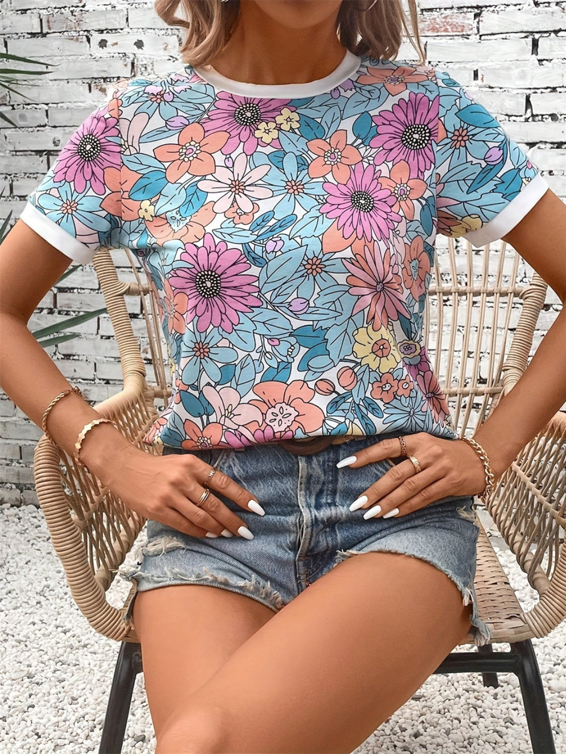 Outfit Flow - Floral Round Neck Short Sleeve T-Shirt