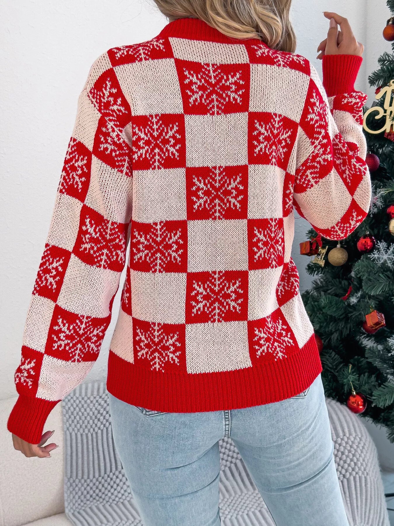 Christmas Snowflake Checkered Round Neck Sweater OutfitFlow
