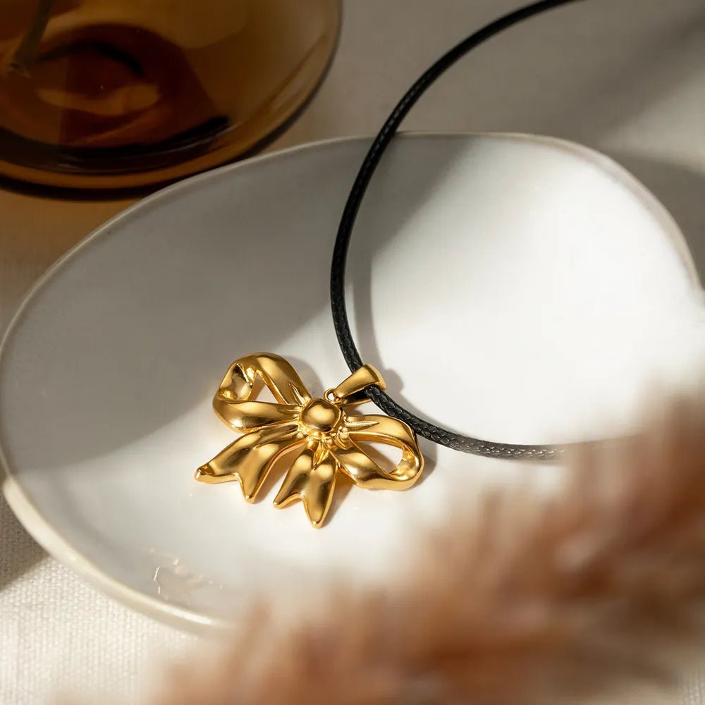 18K Gold-Plated Bow Pendant Necklace OutfitFlow