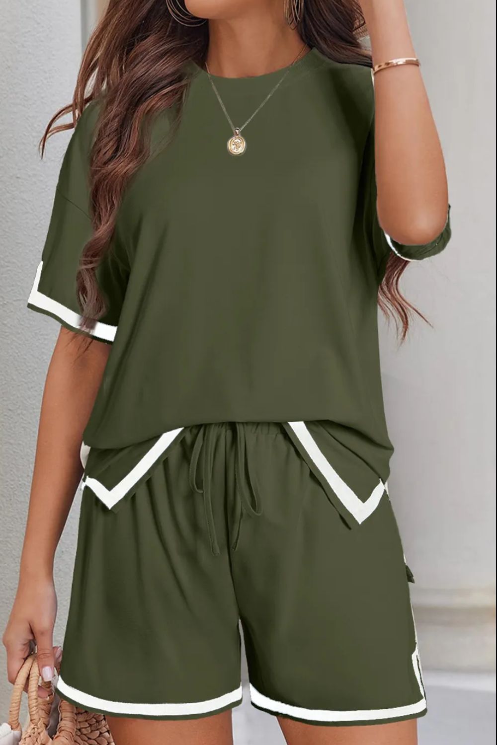 Outfit Flow - Round Neck Half Sleeve Top and Shorts Set