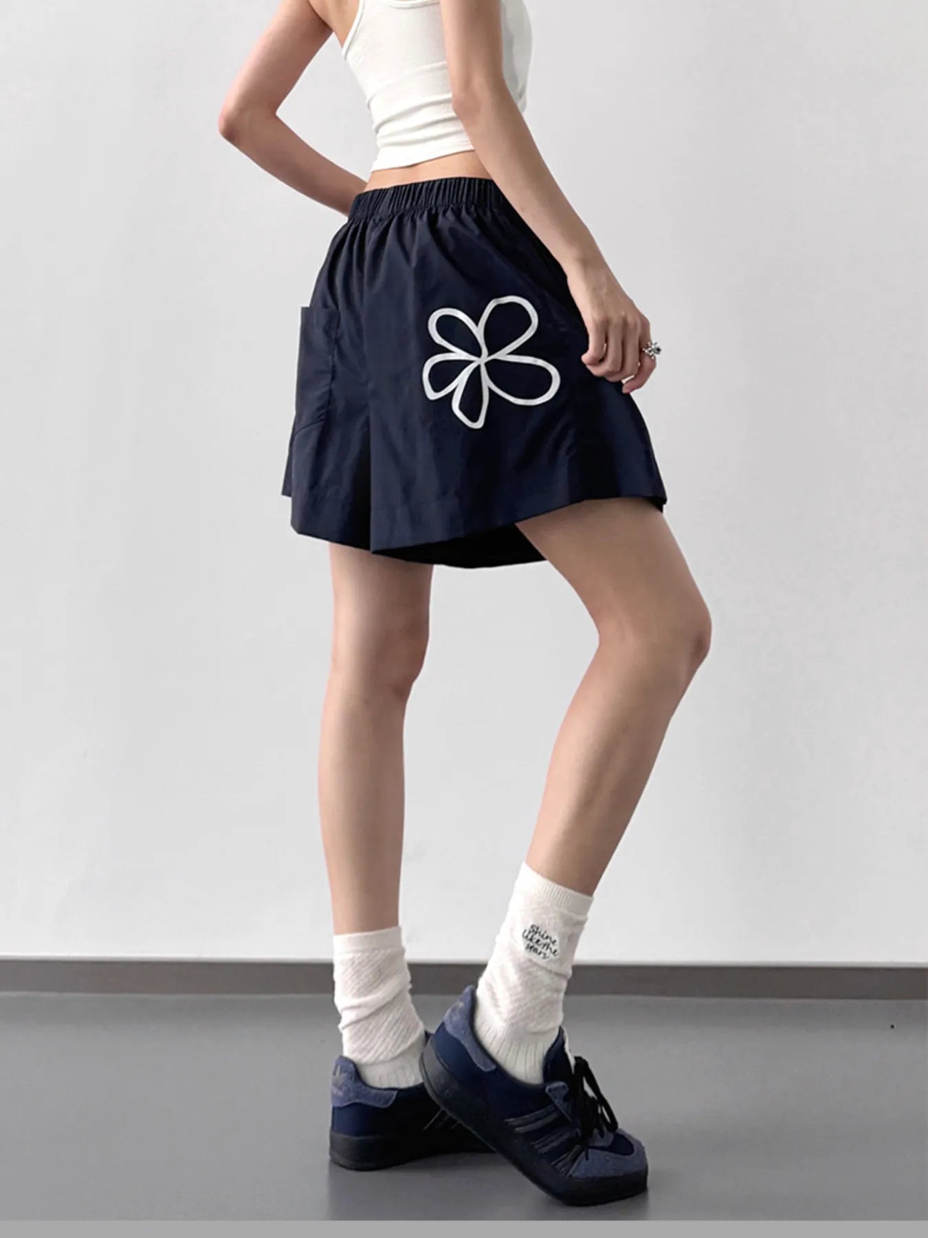 Elastic Waist Shorts OutfitFlow