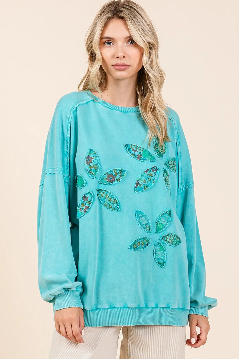Mittoshop Vintage Textile Flower Patch Mineral Wash Pullover Sweatshirt OutfitFlow