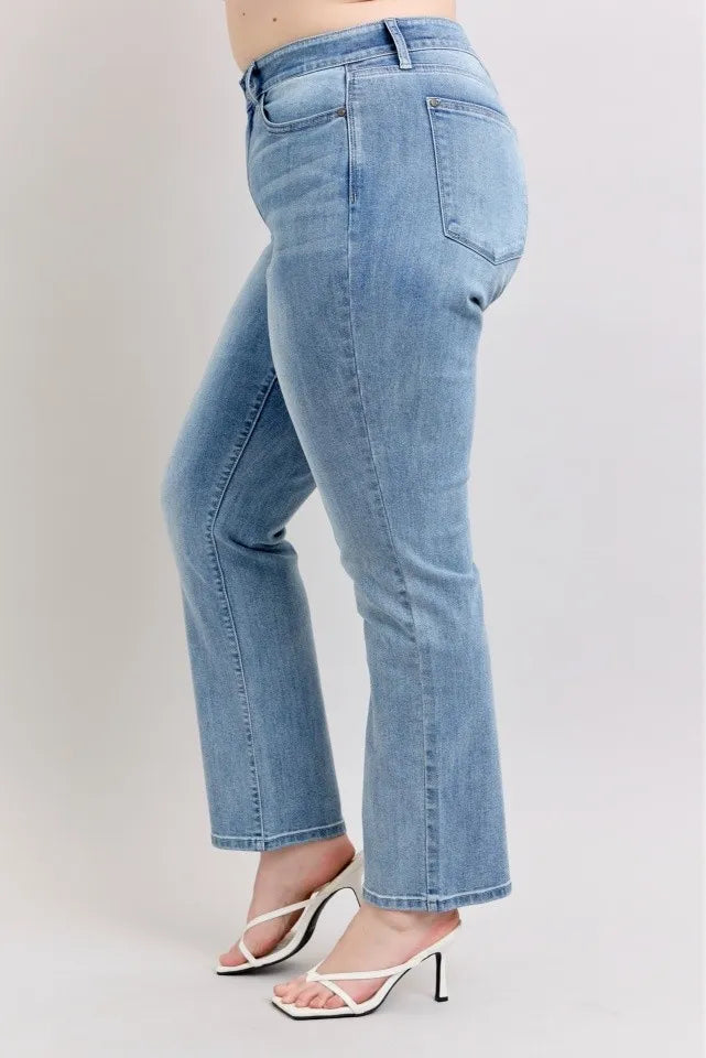 Judy Blue Plus Size High Waist Dad Jeans OutfitFlow