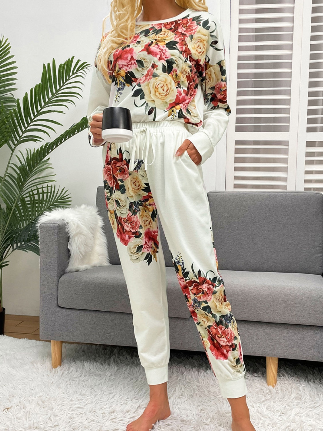 Outfit Flow - Shiny Printed Round Neck Top and Pants Lounge Set