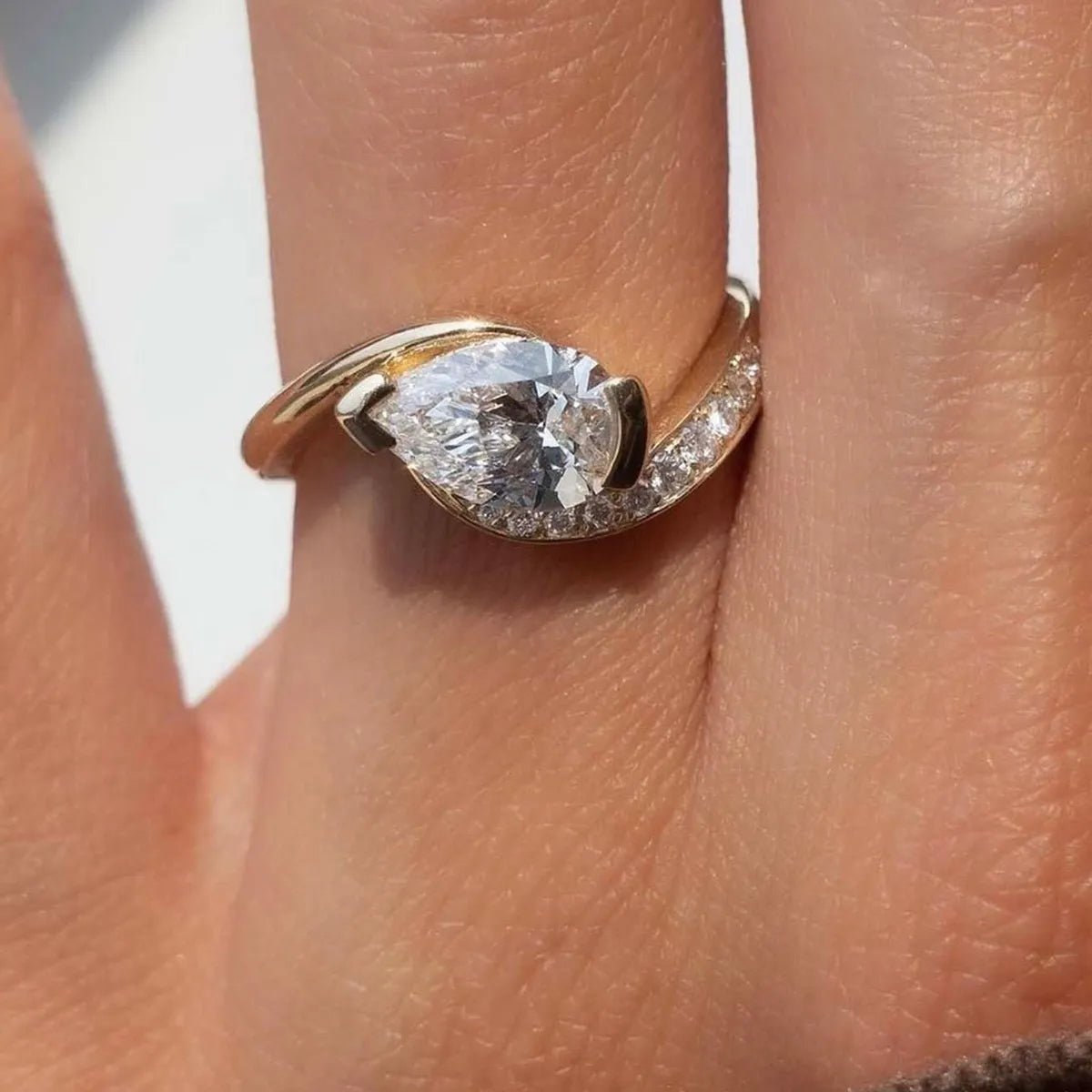 1.5 Carat Moissanite 925 Sterling Silver Ring OutfitFlow