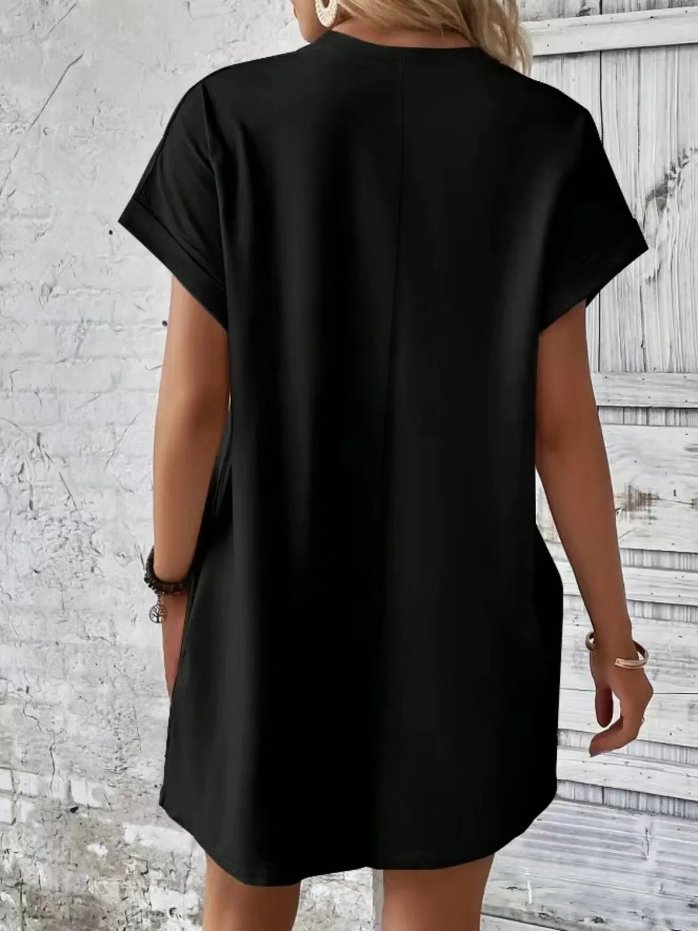 Pocketed Round Neck Short Sleeve Dress OutfitFlow