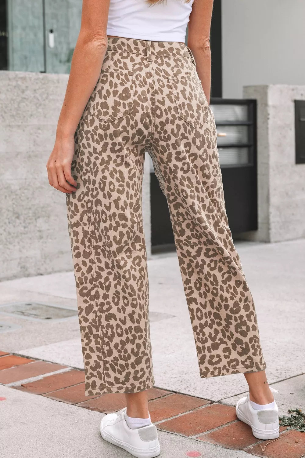 Leopard Print High-Waisted Cropped Jeans OutfitFlow