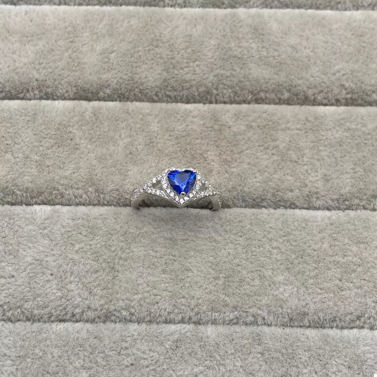 925 Sterling Silver Heart Ring OutfitFlow