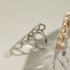 Two-Tone Daisy Flower Ring OutfitFlow