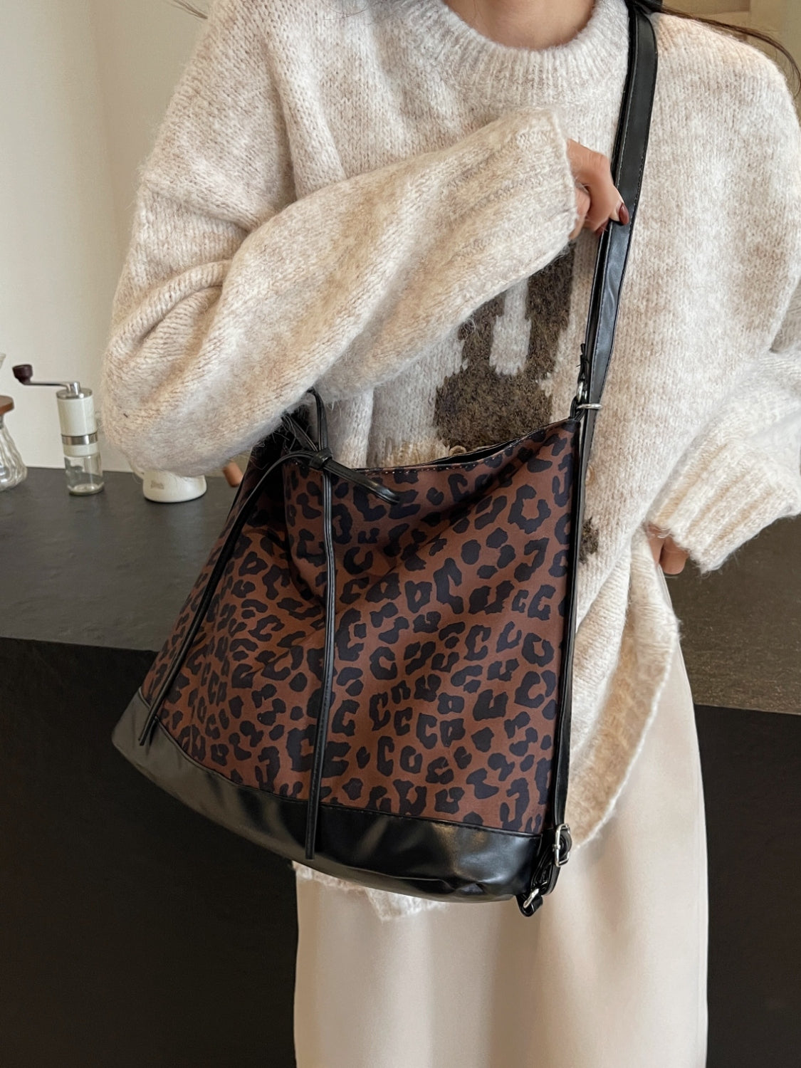 Outfit Flow - Leopard Dual Purpose Crossbody Bag