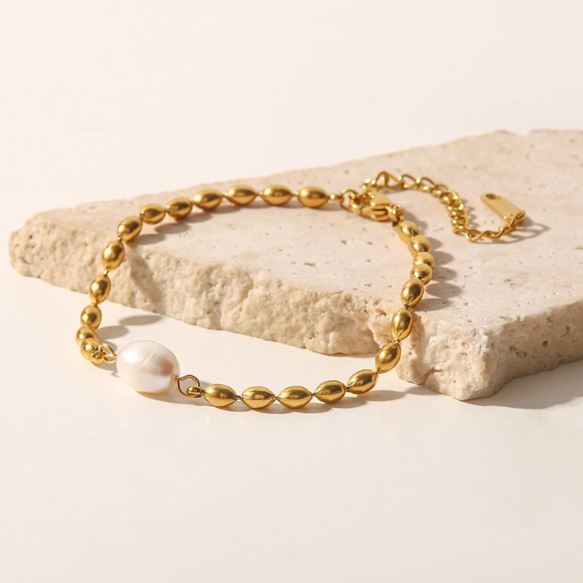 Pearl and Gold Chain Jewelry Set with Necklace and Bracelet OutfitFlow