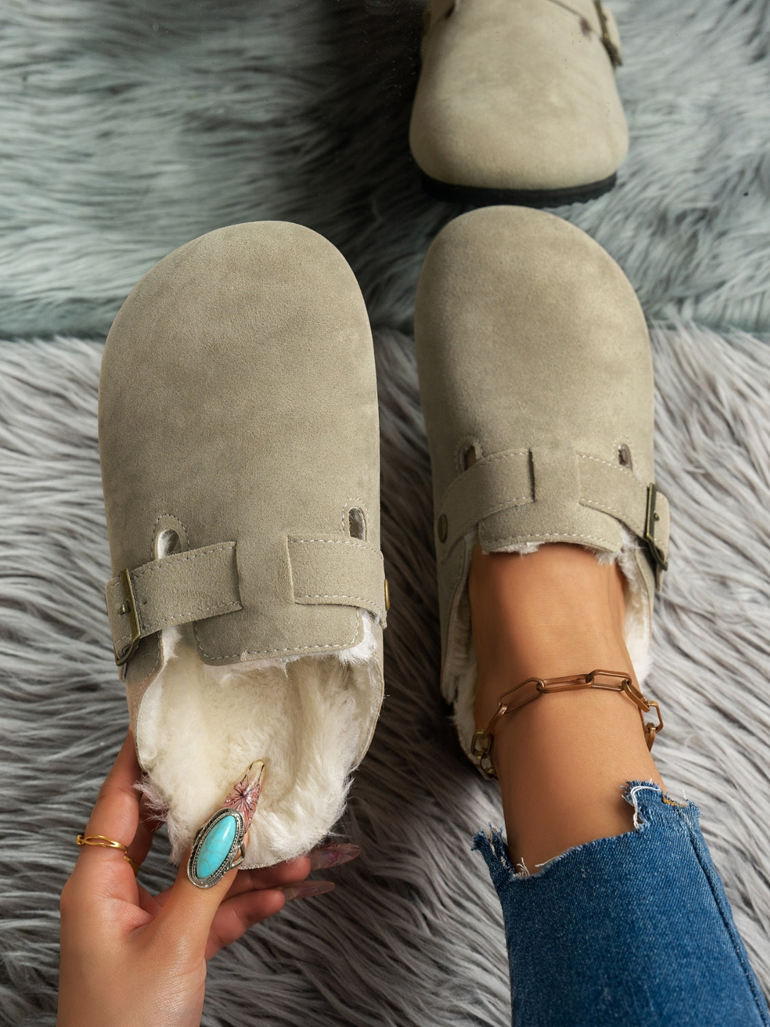 Outfit Flow - Suede Round Toe Slippers