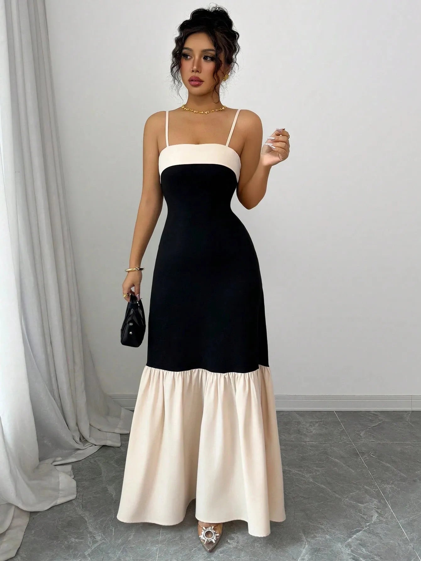 Two-Tone Spaghetti Strap Maxi Dress OutfitFlow