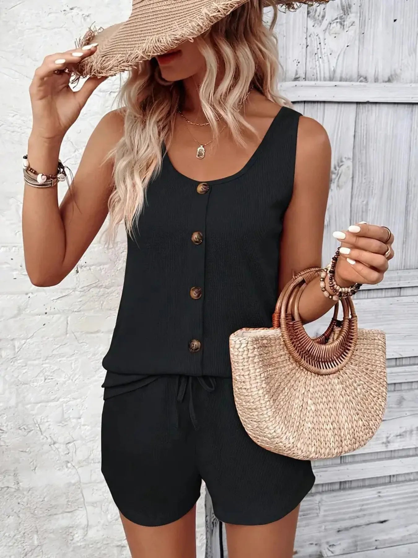 Scoop Neck Tank and Shorts Set OutfitFlow