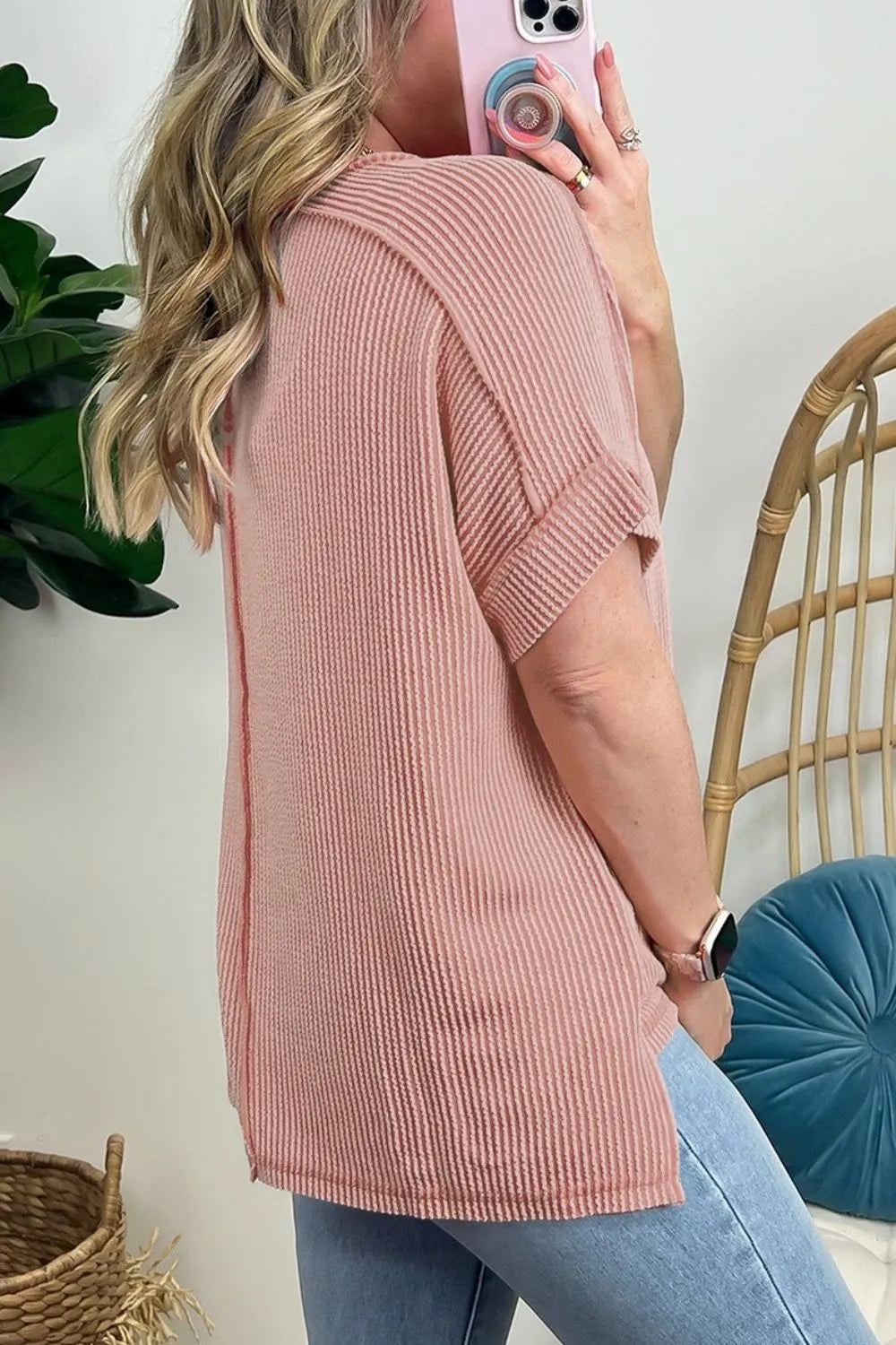 Casual Ribbed Short Sleeve Round Neck T-Shirt OutfitFlow