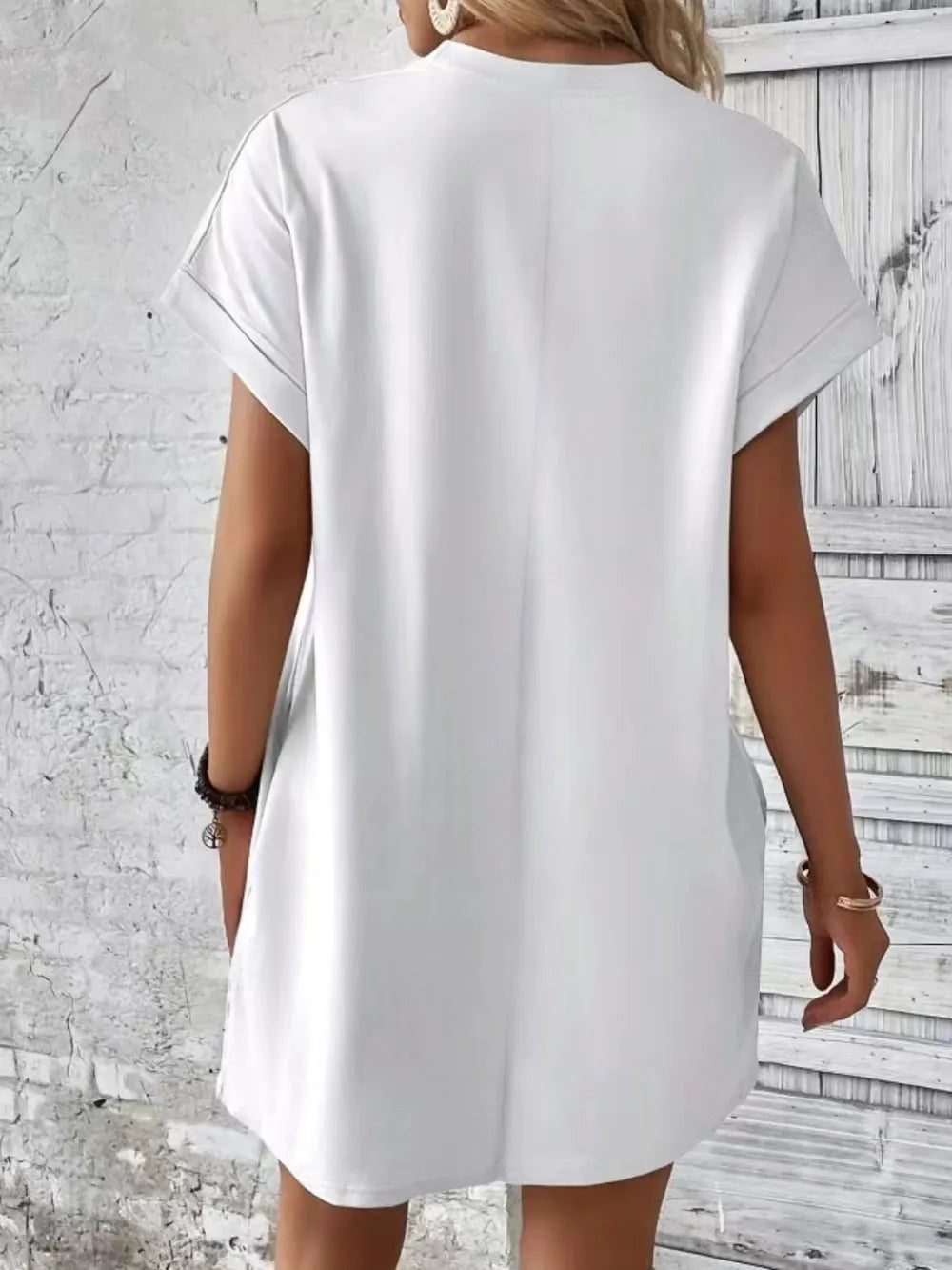 Pocketed Round Neck Short Sleeve Dress OutfitFlow