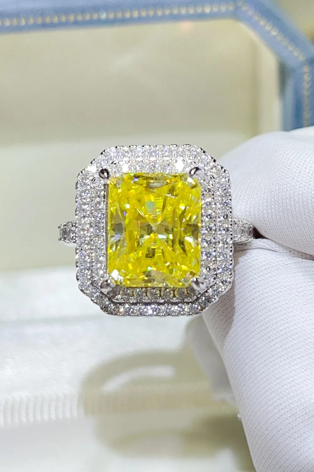 2 Carat Moissanite 925 Sterling Silver Ring OutfitFlow