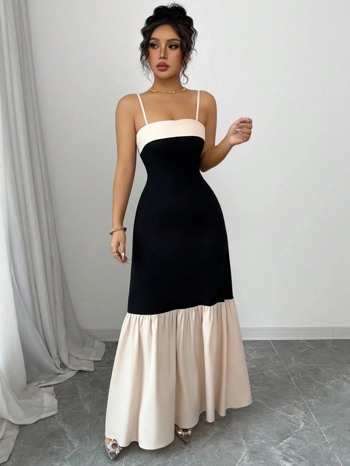 Two-Tone Spaghetti Strap Maxi Dress OutfitFlow