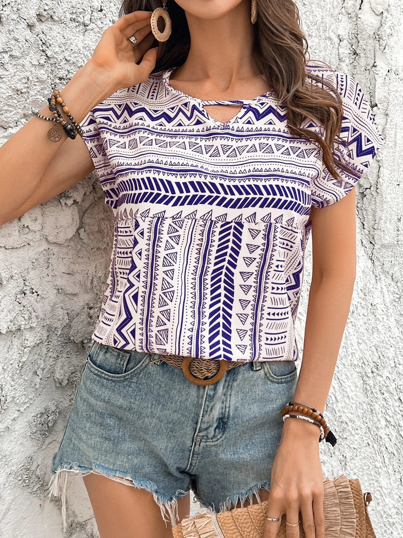 Geometric Print Short Sleeve Blouse OutfitFlow