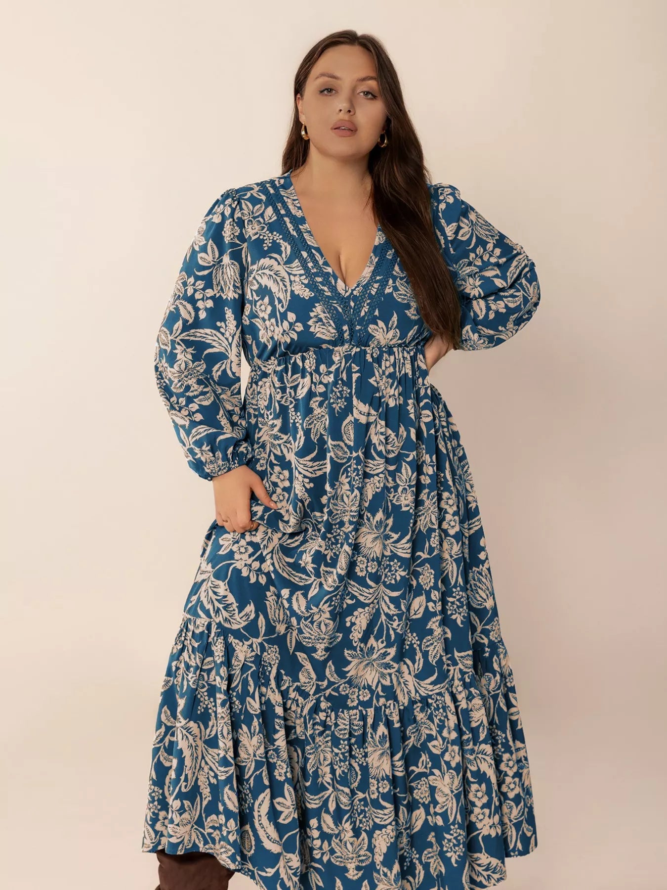 Plus Size Boho Floral Print Long Sleeve Maxi Dress OutfitFlow