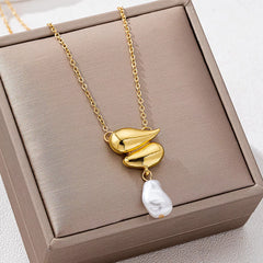 Synthetic Pearl 18K Gold-Plated Alloy Necklace OutfitFlow