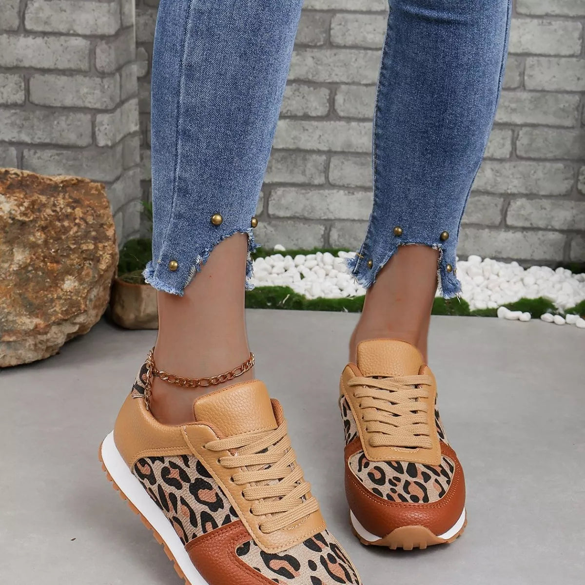 Leopard Print Casual Sneakers Trendsi