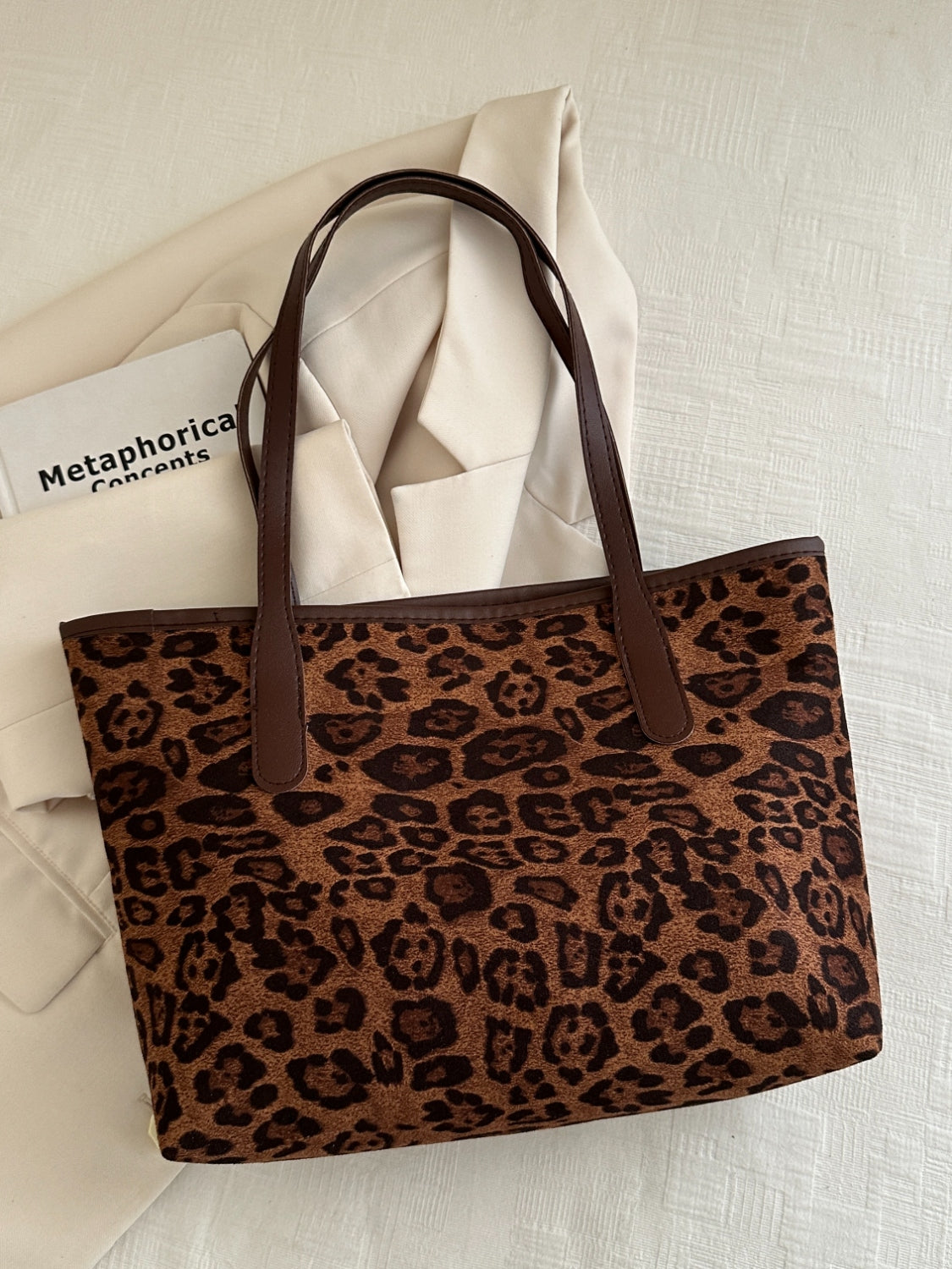 Outfit Flow - Leopard Polyester Tote Bag