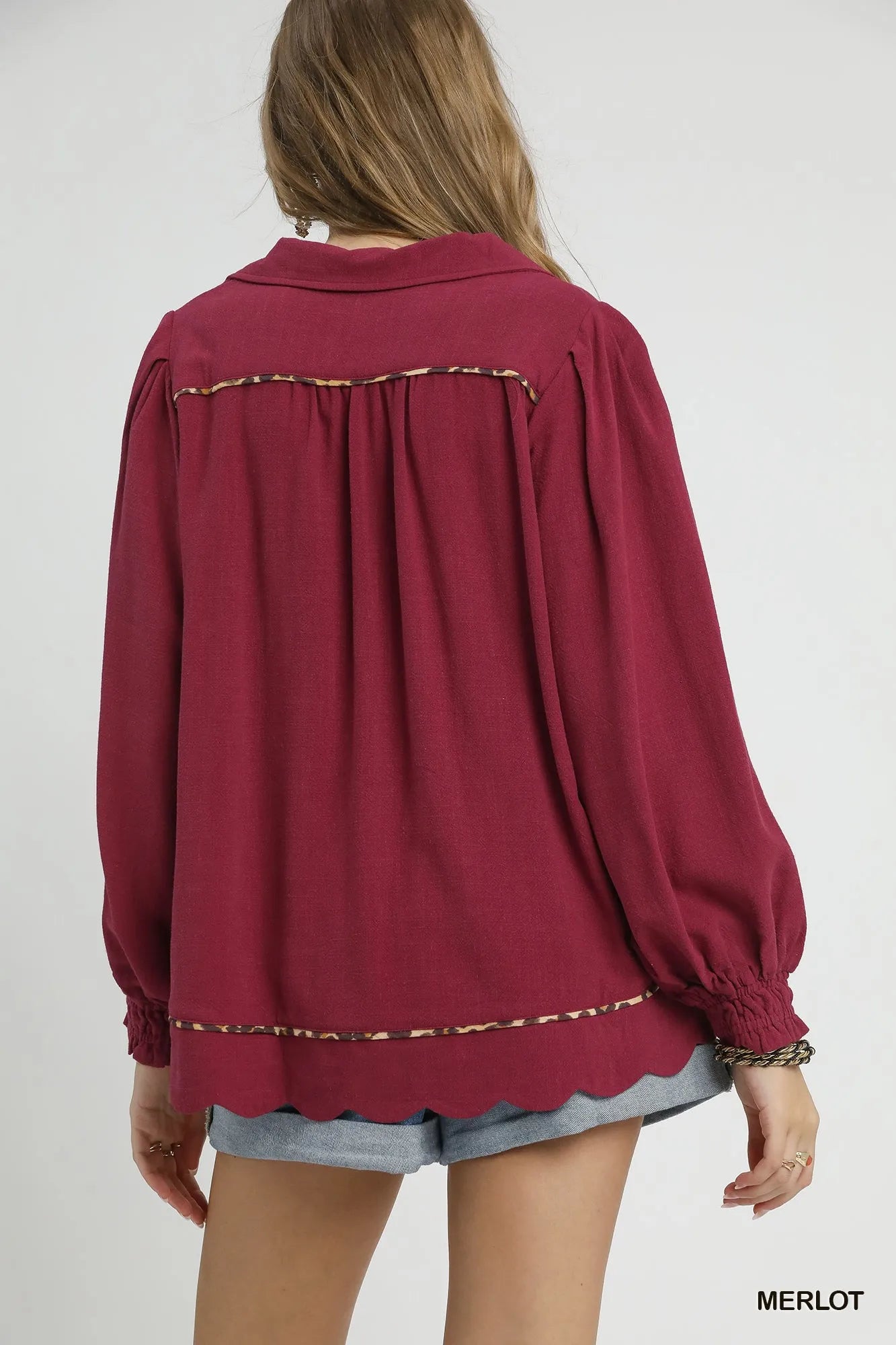 Umgee Full Size Linen Scallop Hem Blouse with Contrast Trim Plus Size Trendsi