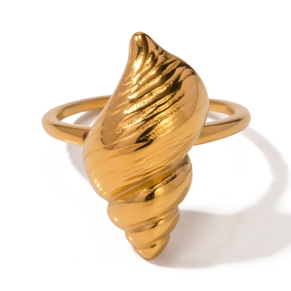 18K Gold-Plated Stainless Steel Seashell Ring OutfitFlow