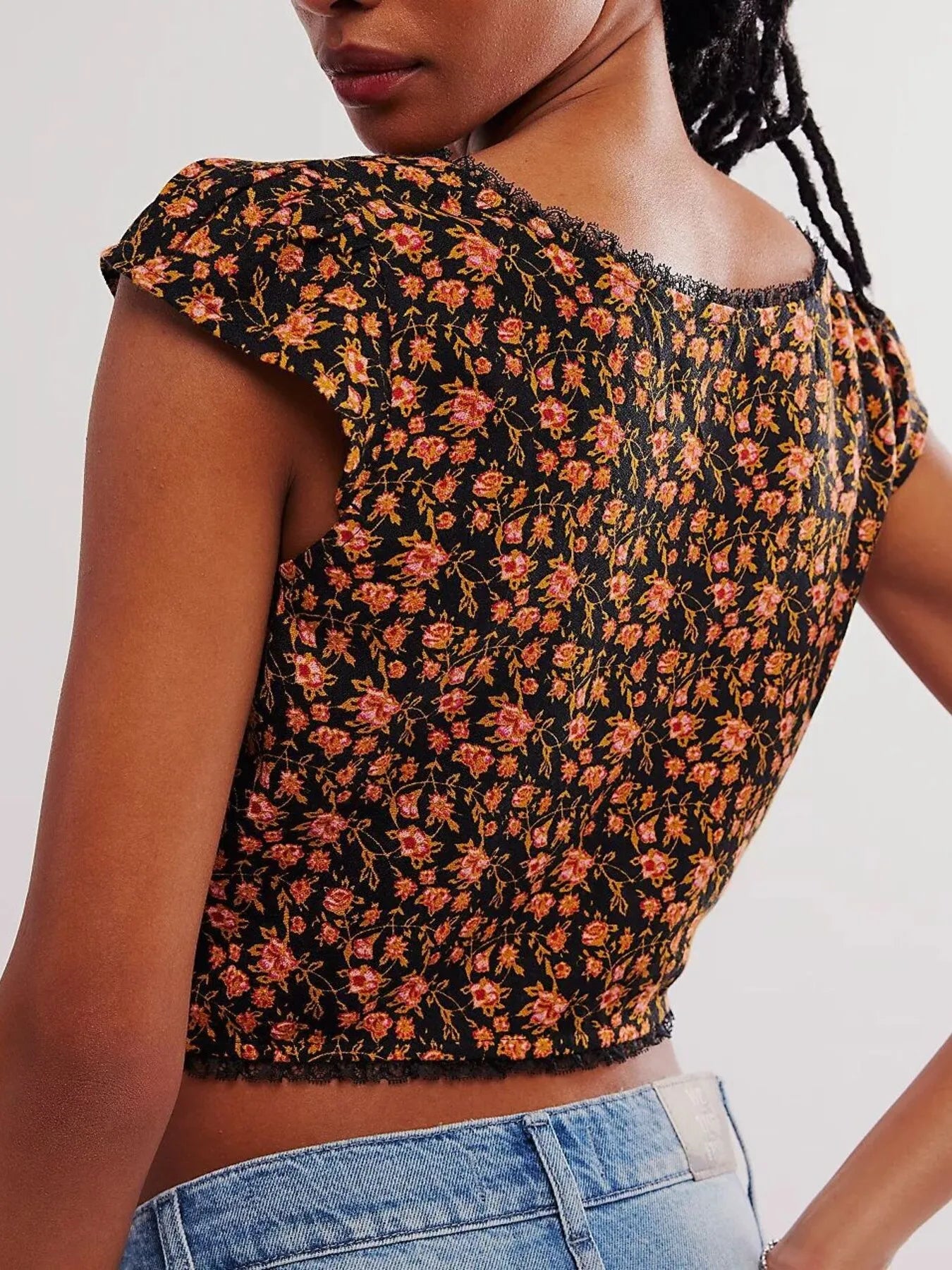 Floral Print Cap Sleeve Cropped Top OutfitFlow