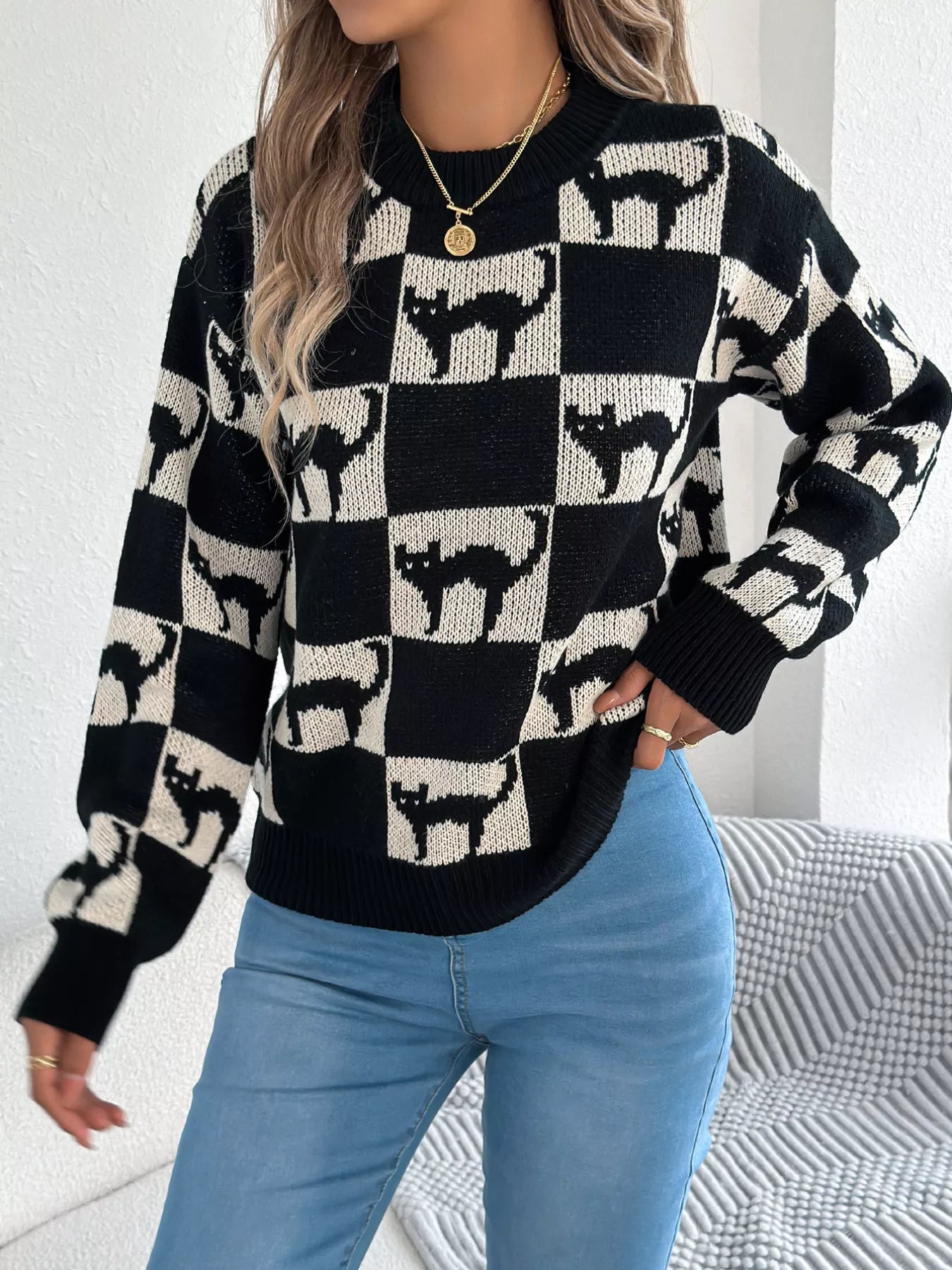 Cozy Cat Checkerboard Pattern Sweater OutfitFlow