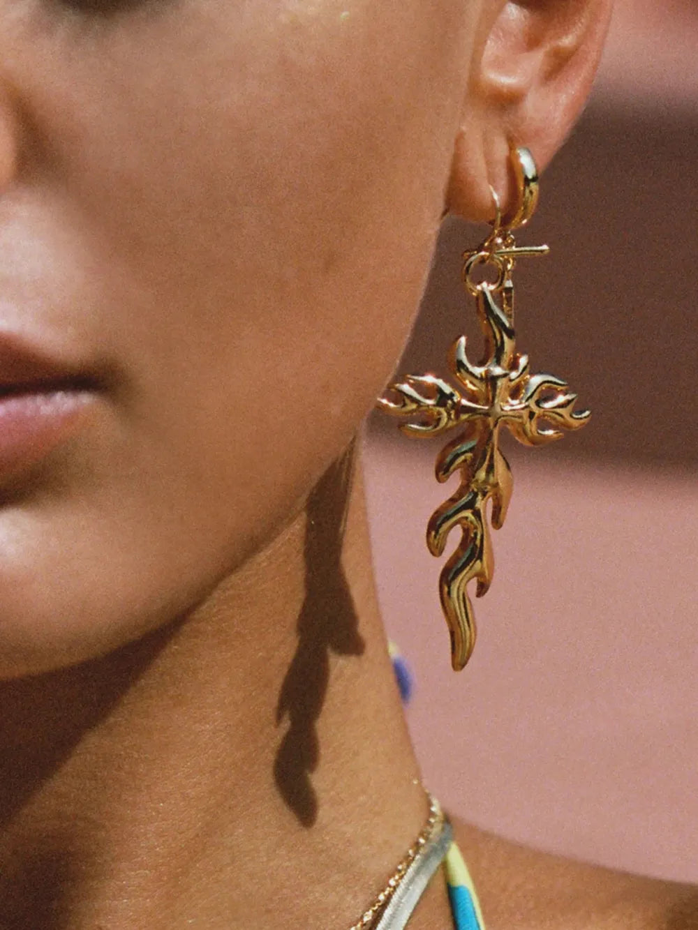 18K Gold-Plated Stainless Steel Cross Earrings OutfitFlow