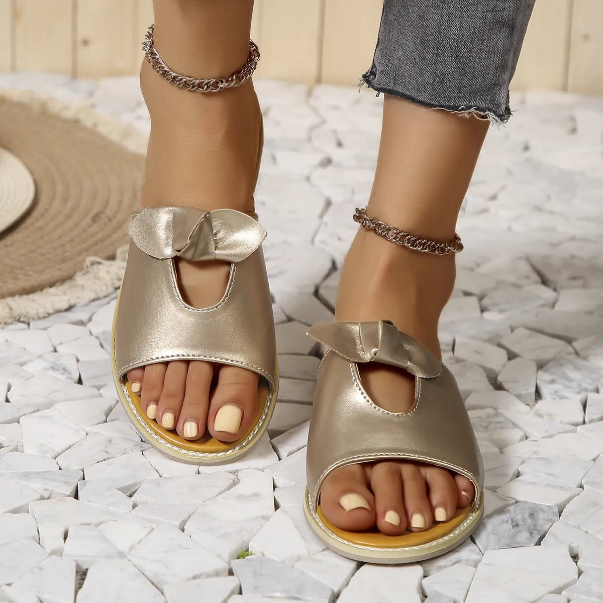 Casual Open Toe Cutout Detail Sandals OutfitFlow