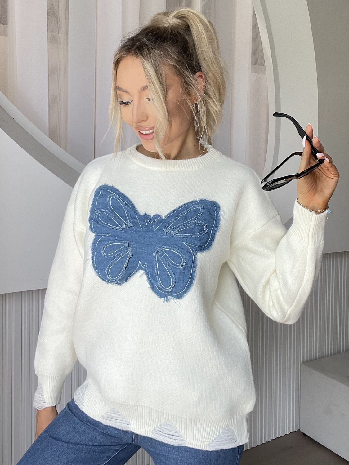 Outfit Flow - Butterfly Round Neck Long Sleeve Sweater