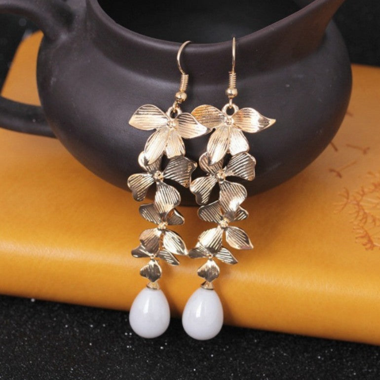 Alloy Flower Synthetic Pearl Earrings OutfitFlow