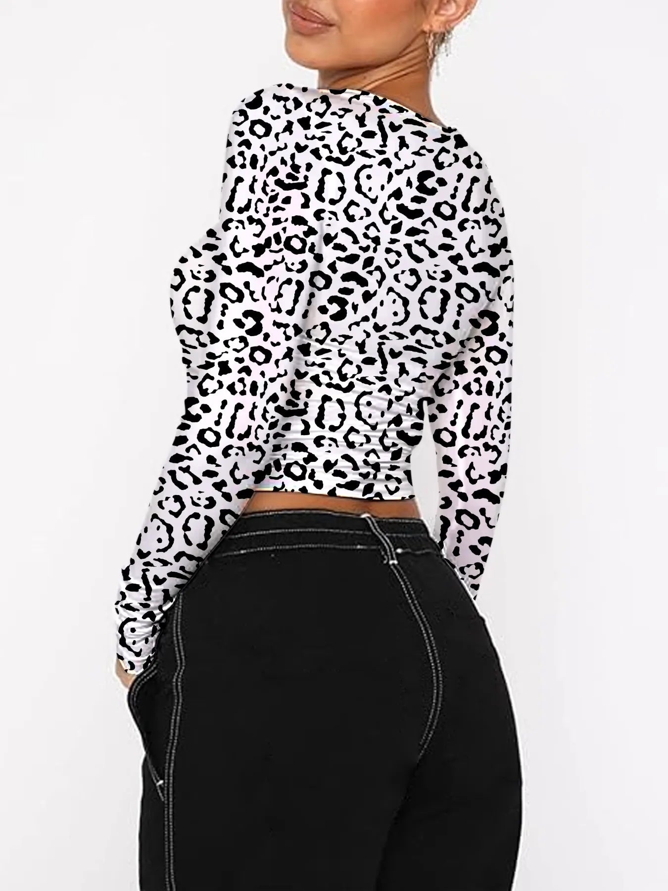 Long Sleeve Cropped T-Shirt OutfitFlow