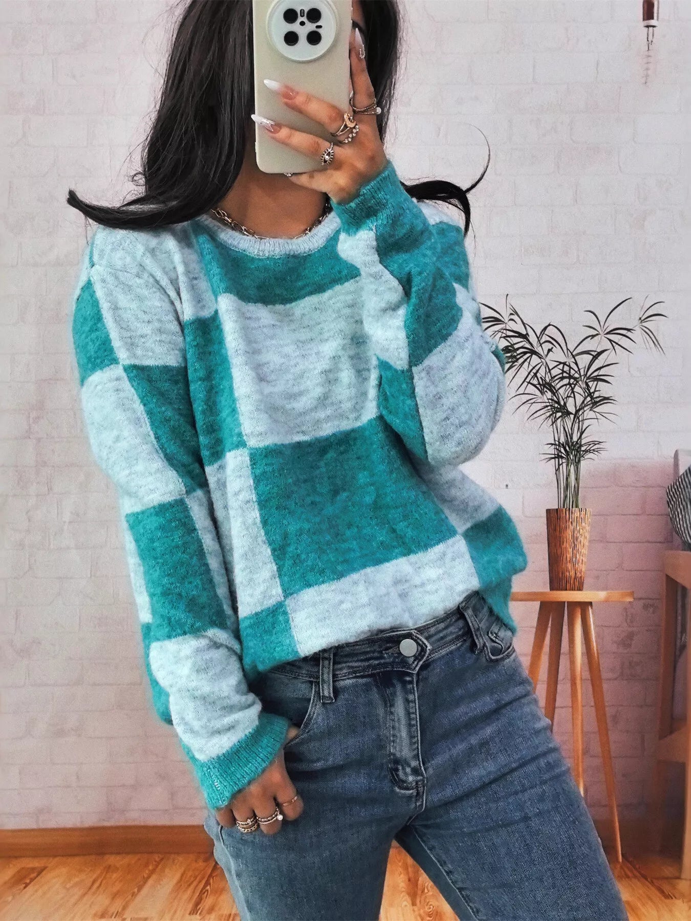 Color Block Round Neck Sweater OutfitFlow