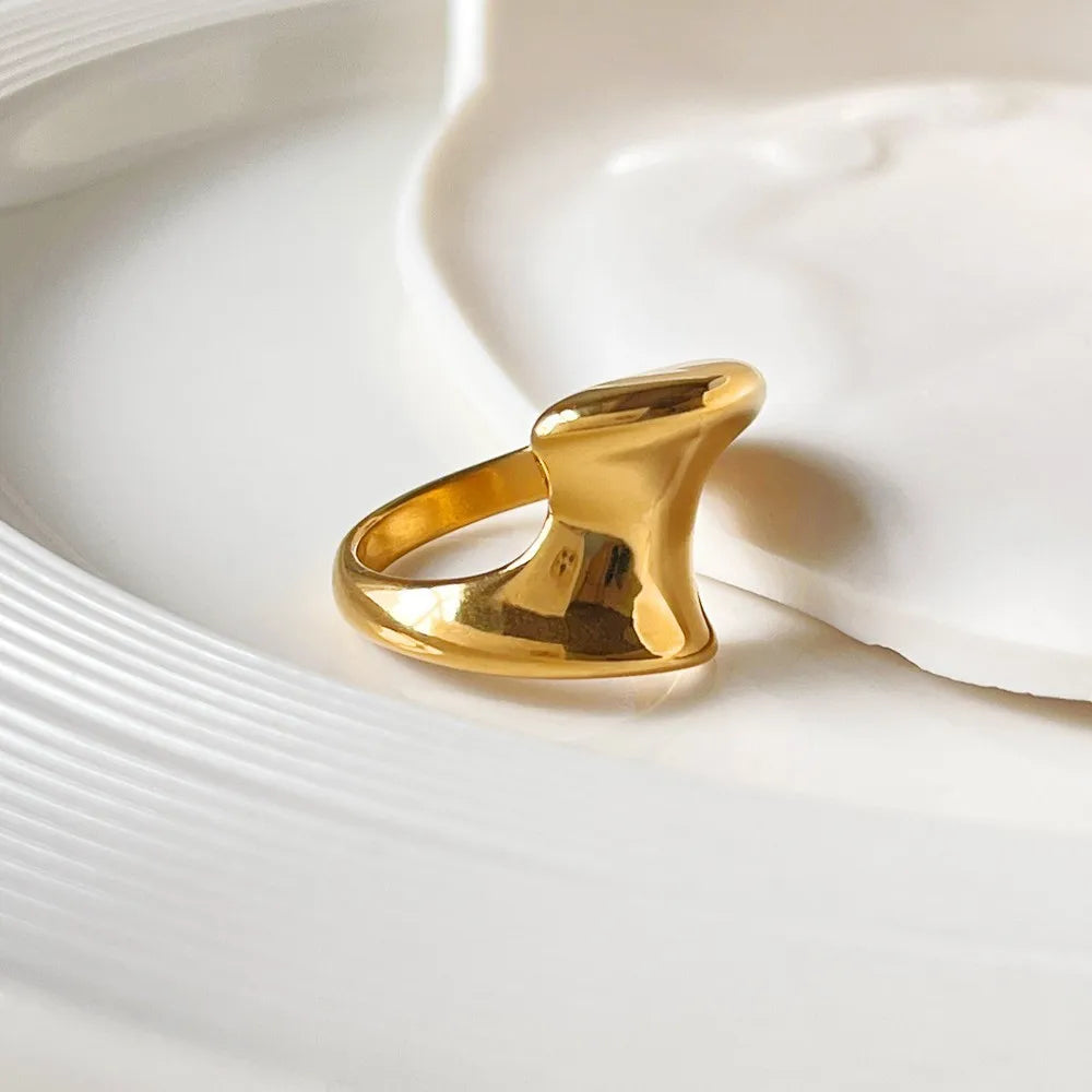 18K Gold-Plated Twisted Wave Statement Ring OutfitFlow