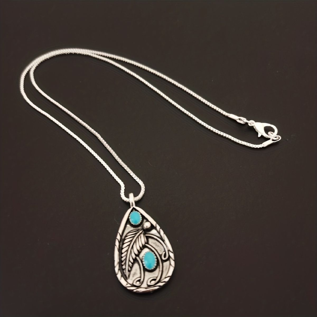 Outfit Flow - Alloy Artificial Turquoise Teardrop Pendant Necklace