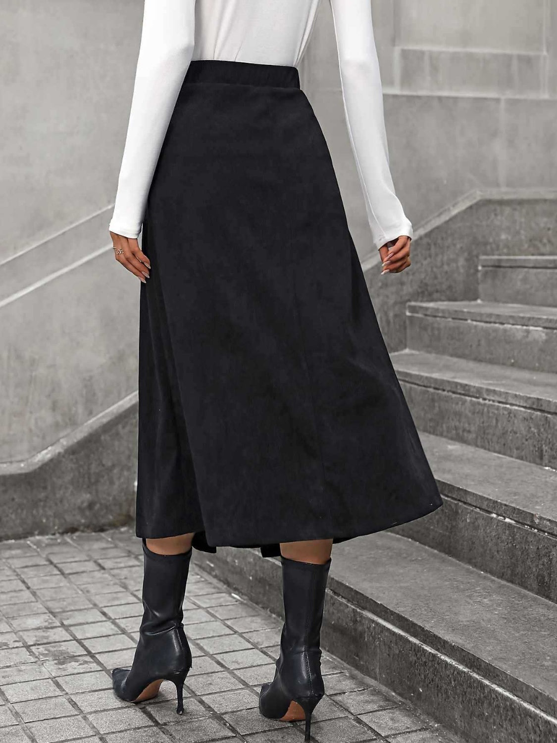 Outfit Flow -  Decorative Button Ruched Midi Skirt